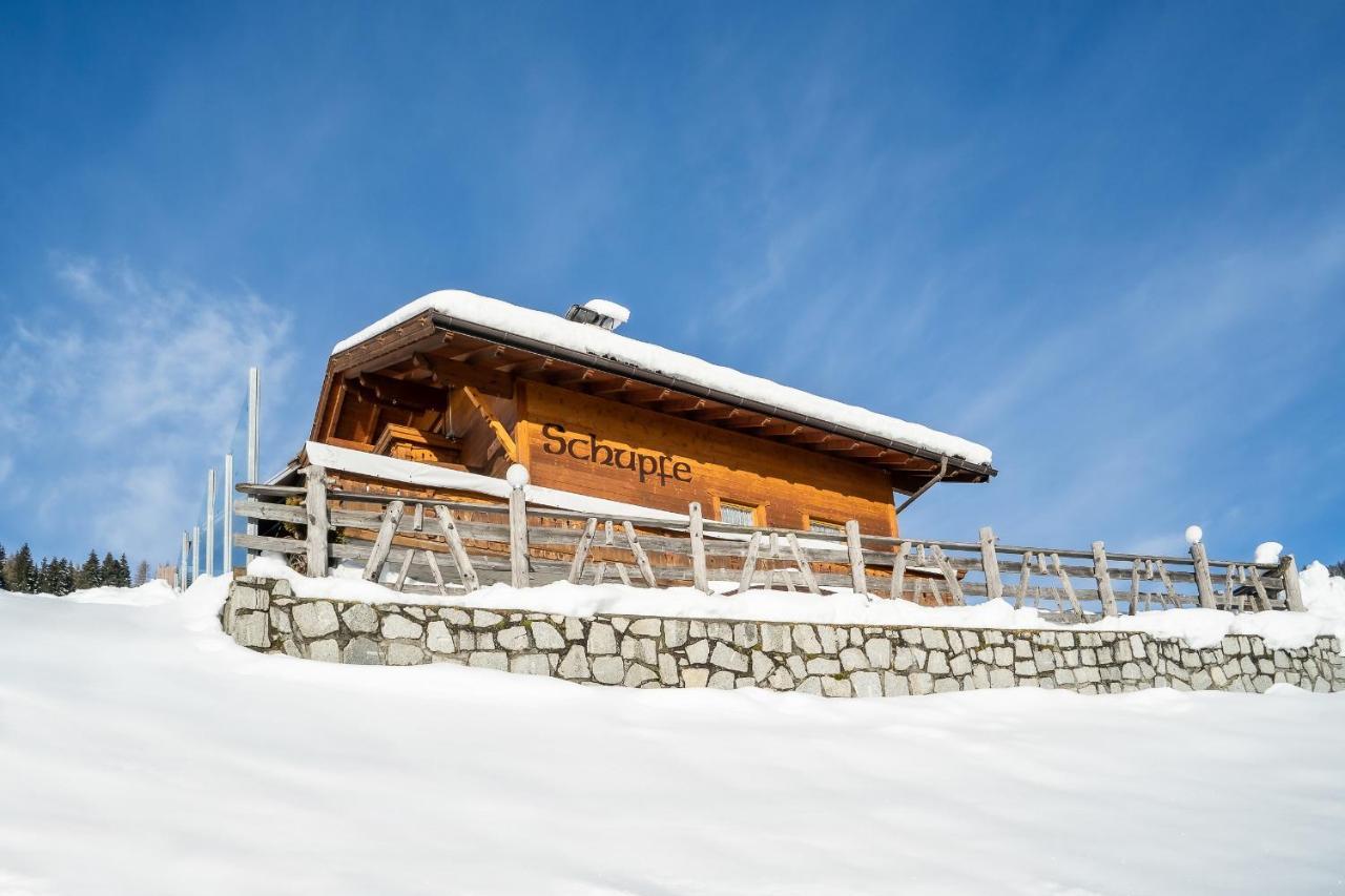 Schupfe- Direkt Neben Der Kabinenbahn Gitschberg Jochtal Maranza Buitenkant foto